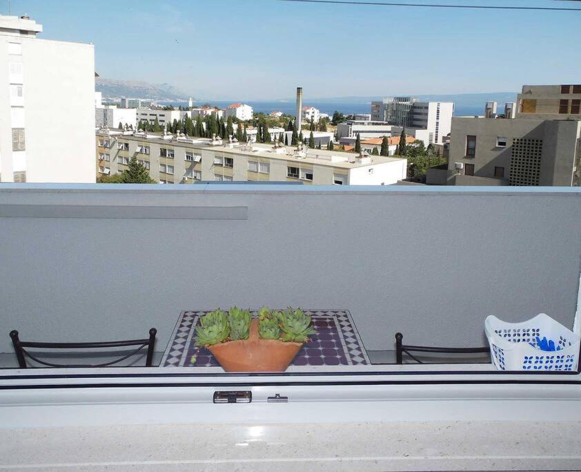 Eurit Apartment Shown In Detail Split Exteriör bild